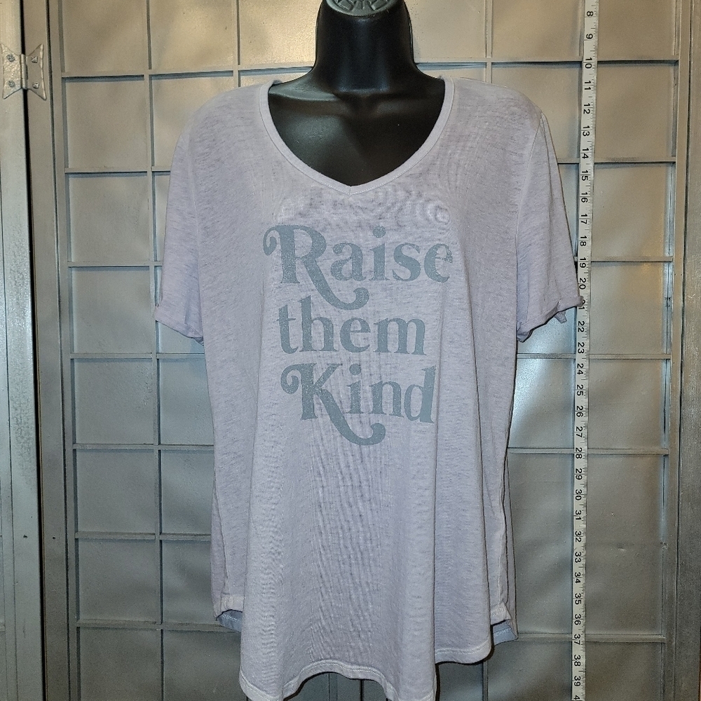Maurices Large V neck short sleeve top. Light purple